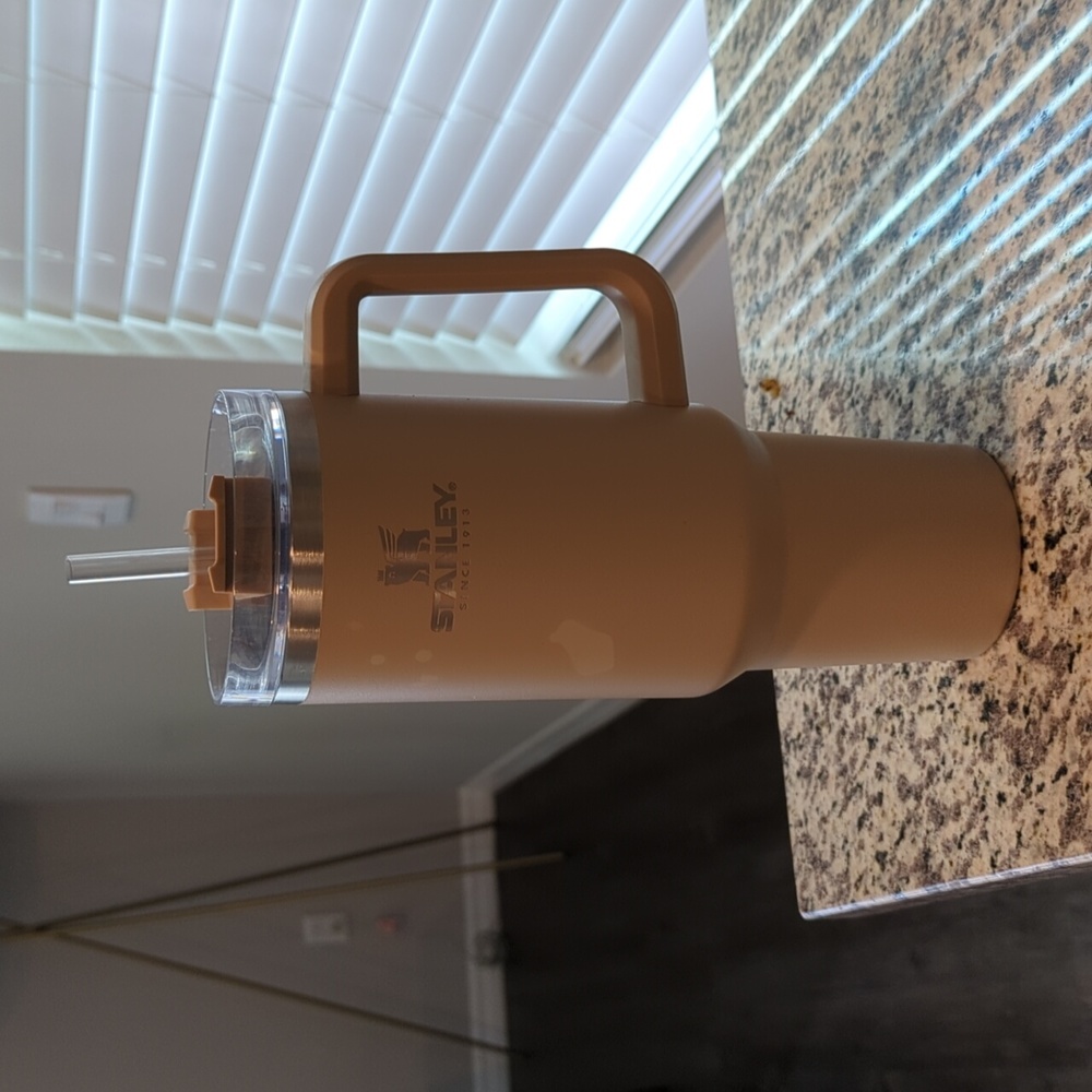 Stanley 40oz Tumbler in Driftwood